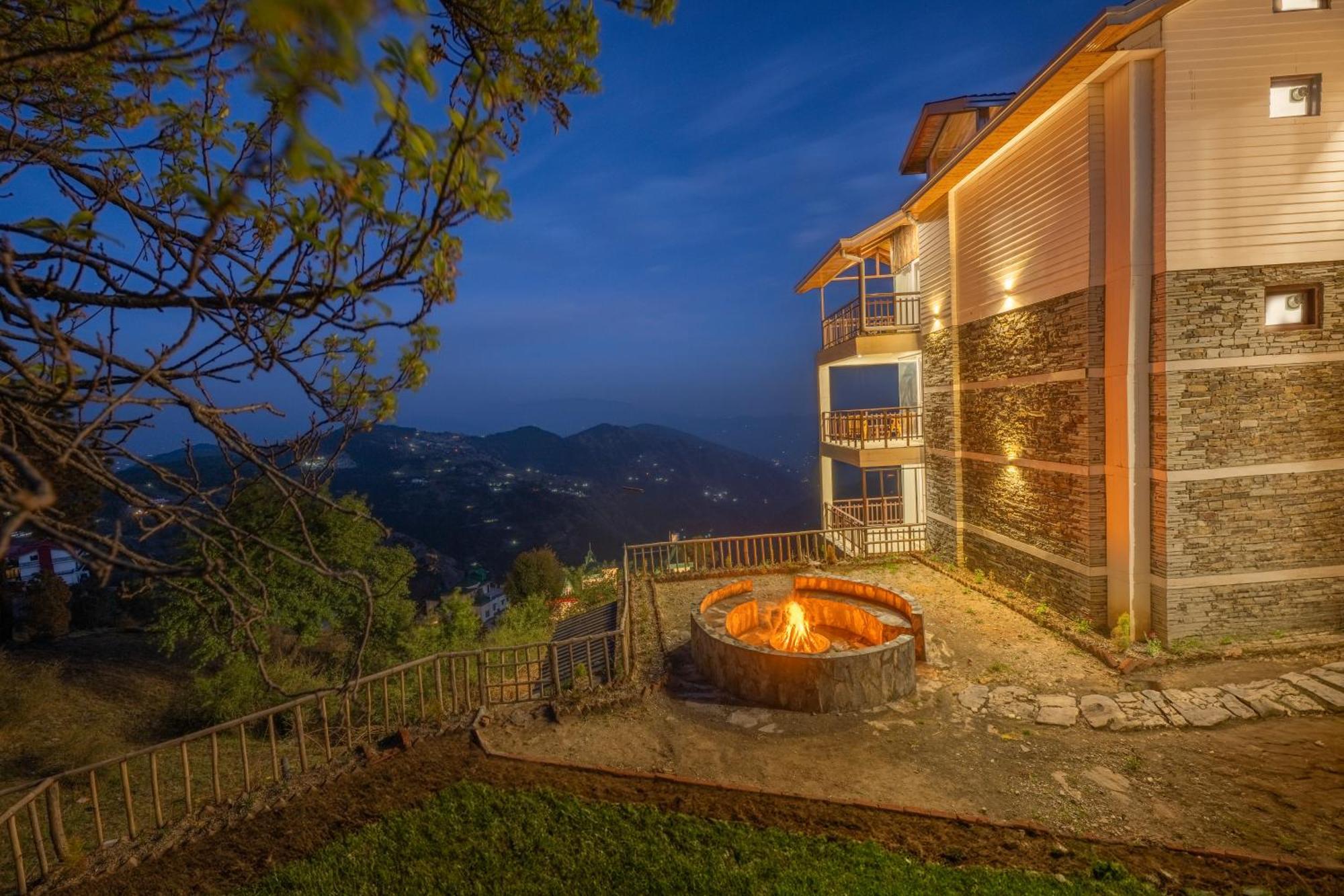 Hotel Wood Winds - A Best Valley View Hotel Shimla Buitenkant foto
